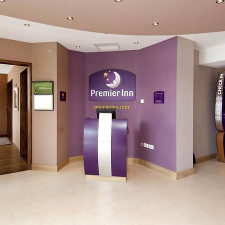 Premier Inn Southampton West Quay Exterior photo