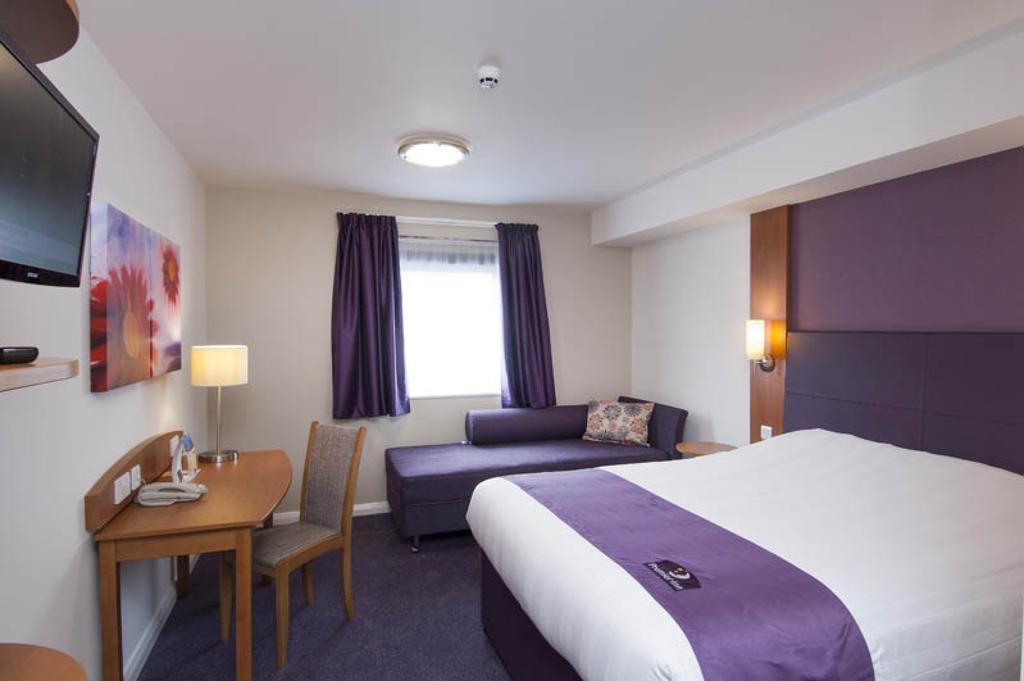 Premier Inn Southampton West Quay Room photo
