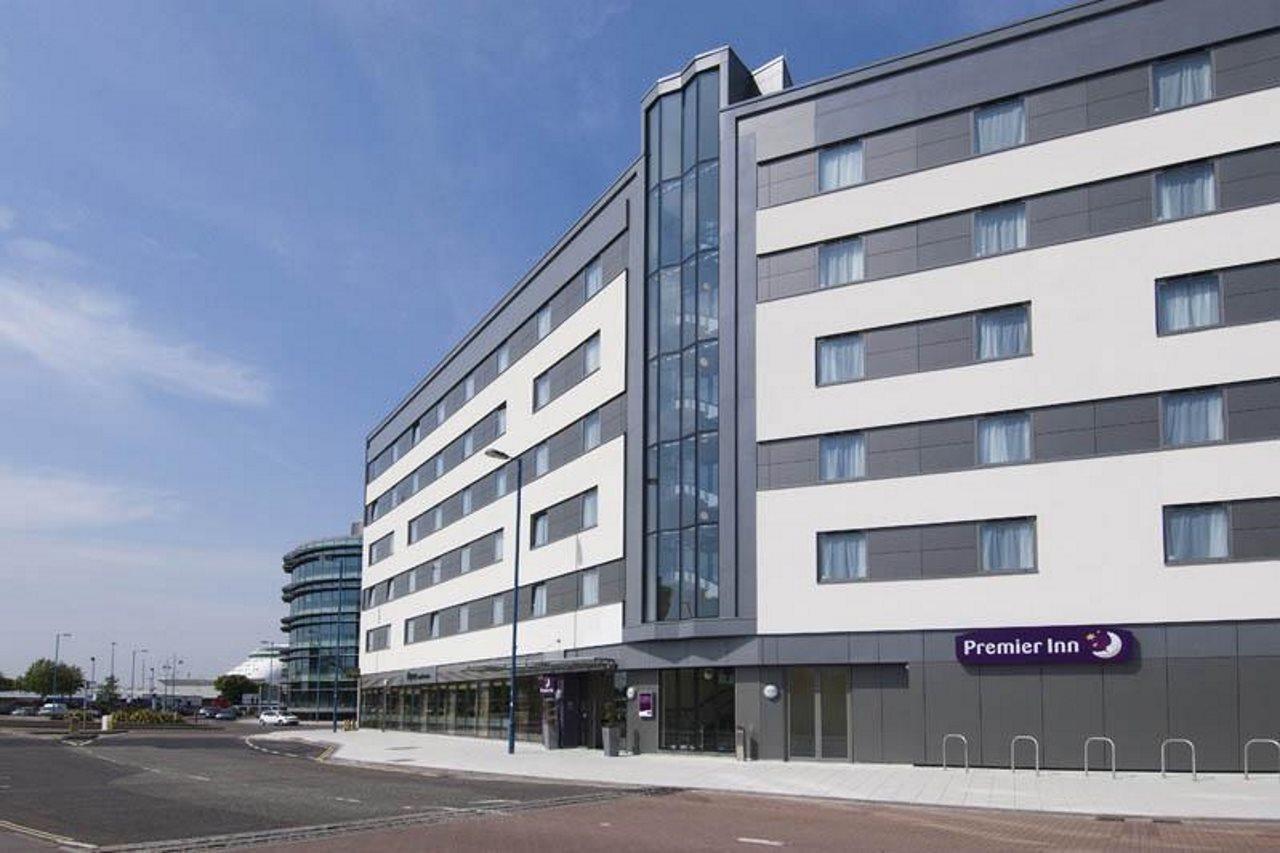 Premier Inn Southampton West Quay Exterior photo