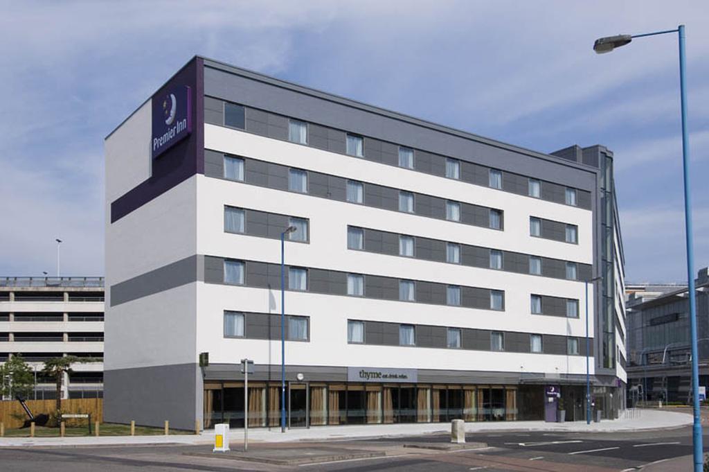 Premier Inn Southampton West Quay Exterior photo